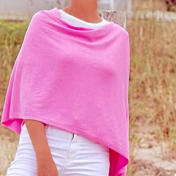 Accessories - cashmere & wool handmade in Nepal bright pink Poncho pashmina